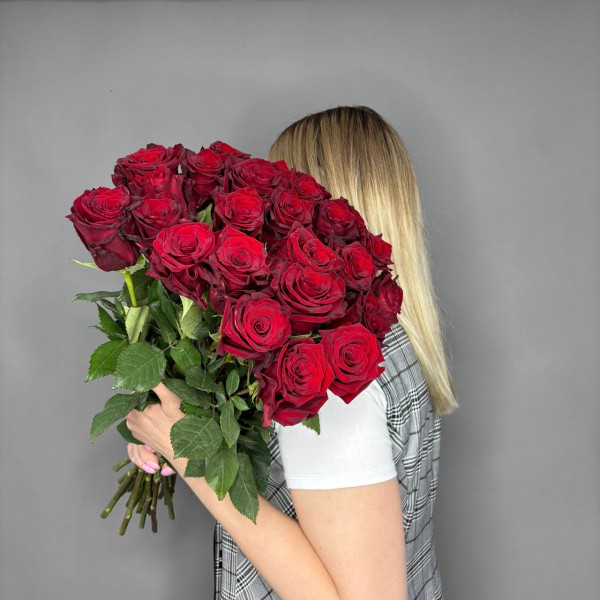 Букет из 25 красных роз фото 2