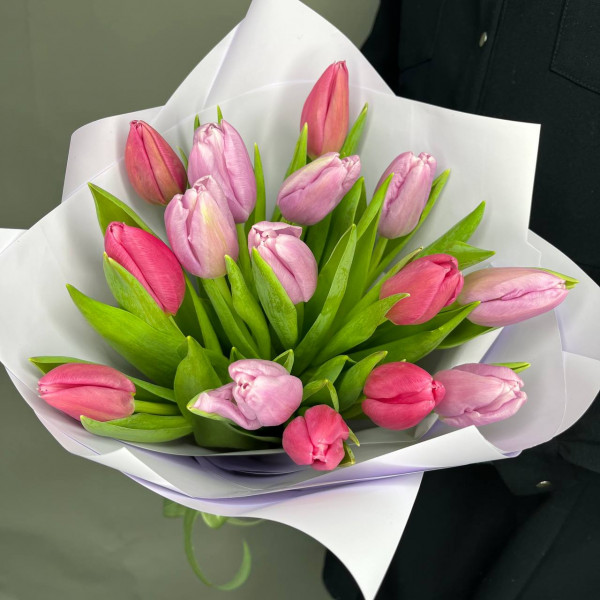 Букет из 15 тюльпанов фото 3