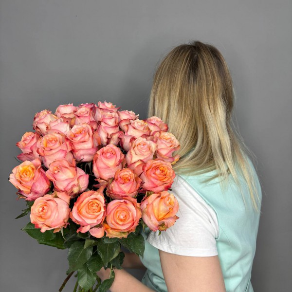 Букет из 25 оранжевых роз фото 2