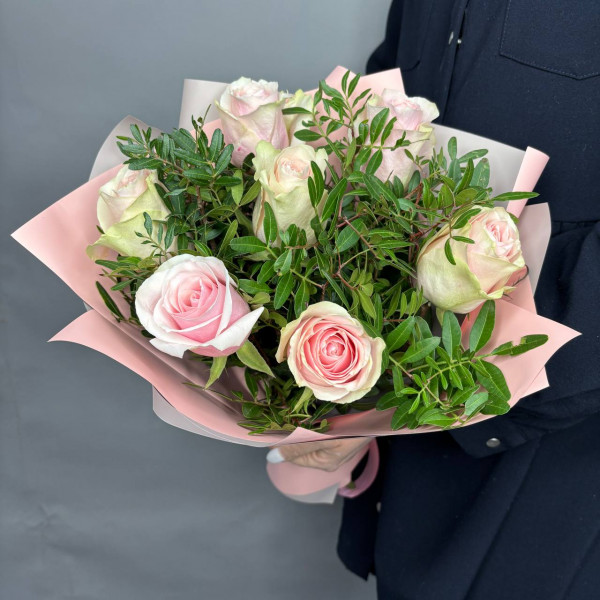 Букет из 7 нежно розовых роз фото 2