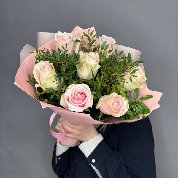 Букет из 7 нежно розовых роз фото 1