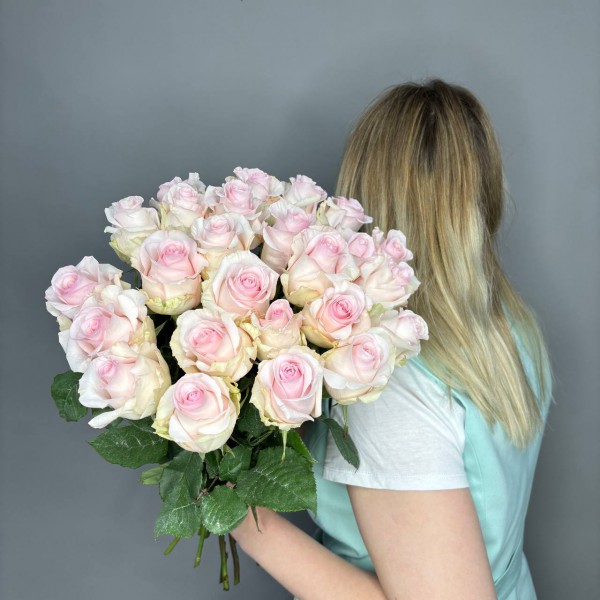 Букет из 25 светло-розовых роз фото 1