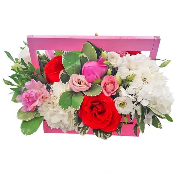 Композиция в ящике с гидрангеей фото