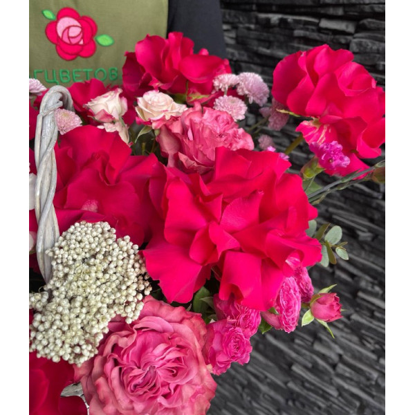 Корзина с розами фото 4