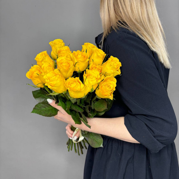 Букет из 15 желтых роз фото 1