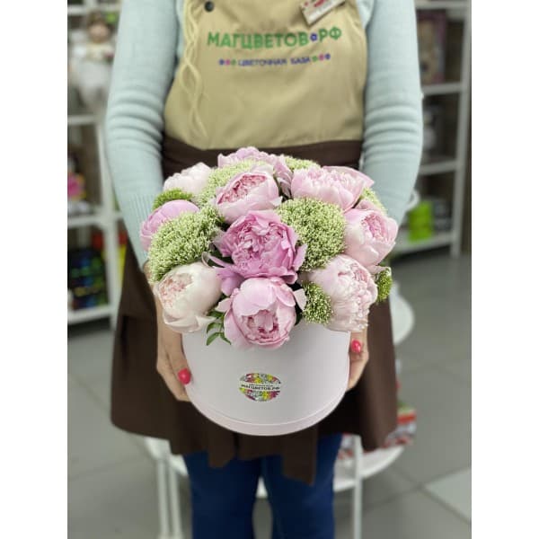 Шляпная коробочка с пионами фото 2