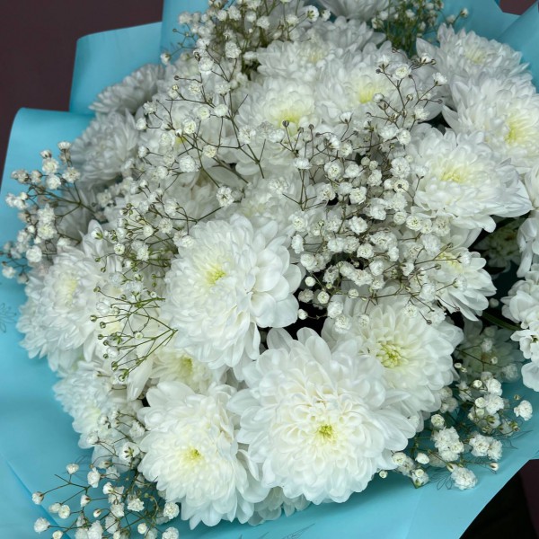 Букет из хризантемы и гипсофилы фото 3