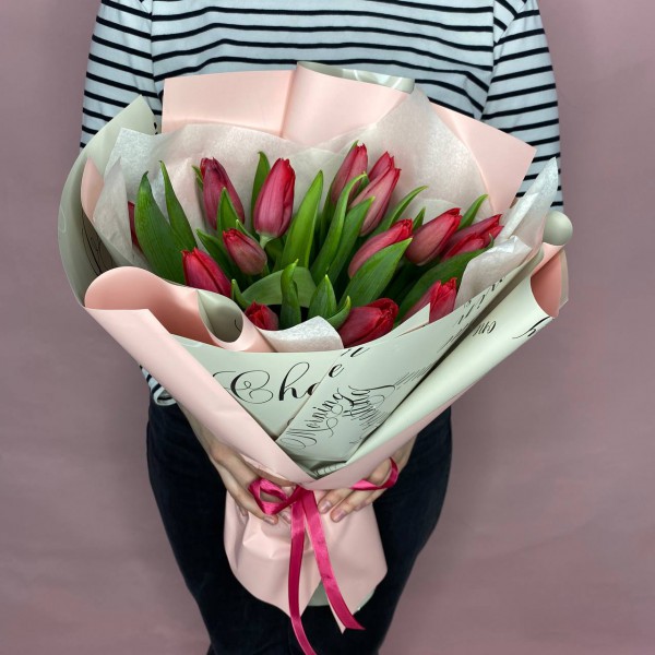 Букет из 15 тюльпанов фото 2